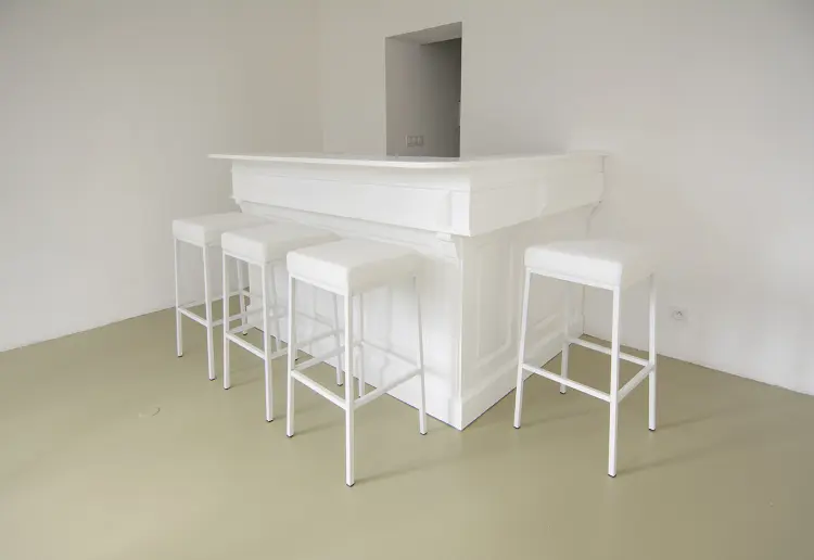POP-UP ART GALLERY