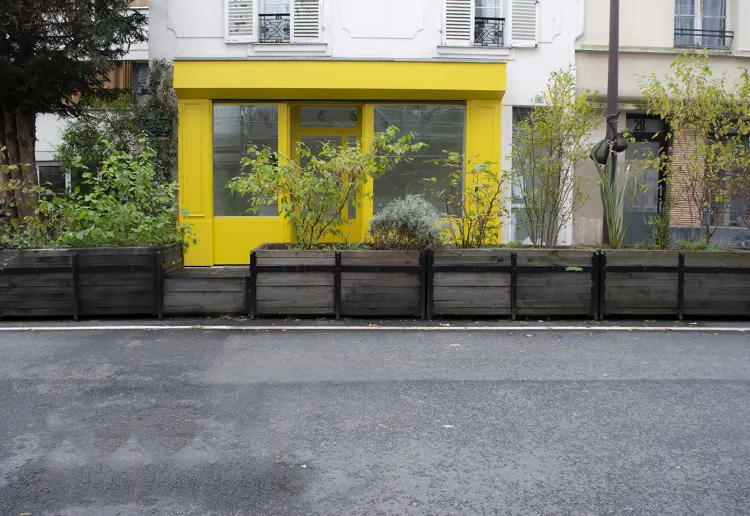 POP-UP ART GALLERY