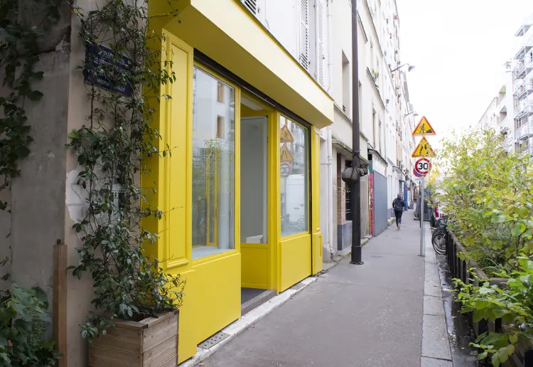 POP-UP ART GALLERY