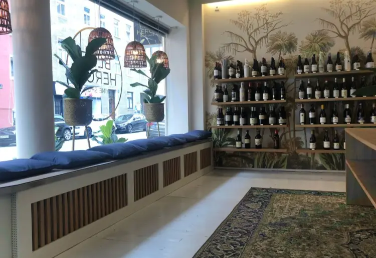 Cosy Wine Shop