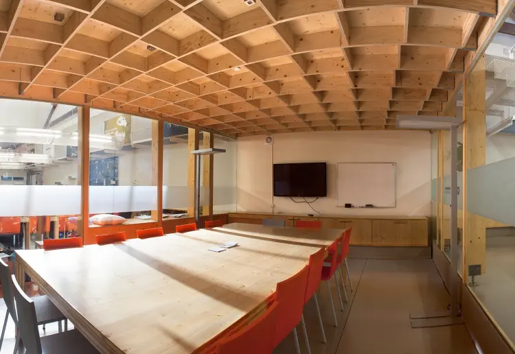 Sala de reuniones  Coworking Poble Sec