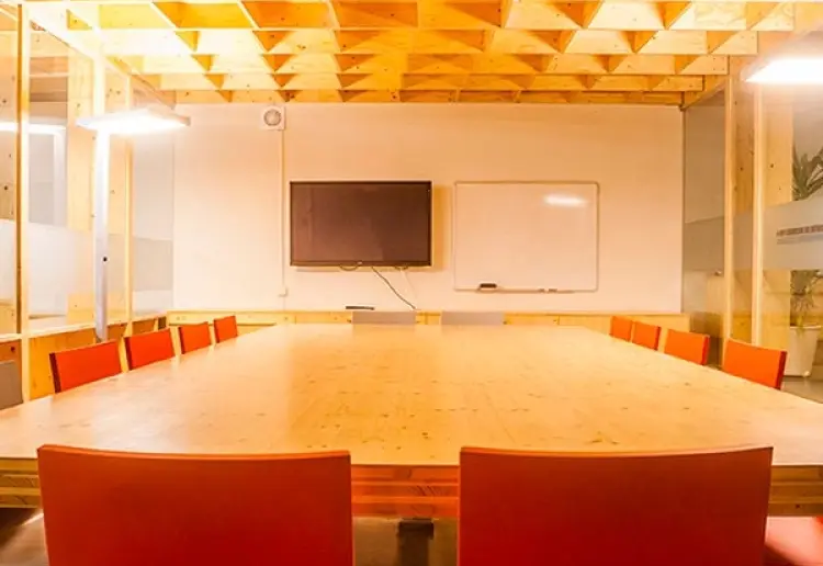 Sala de reuniones  Coworking Poble Sec