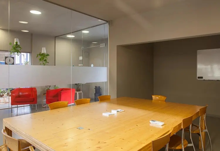 Sala de reuniones  Coworking Poble Sec