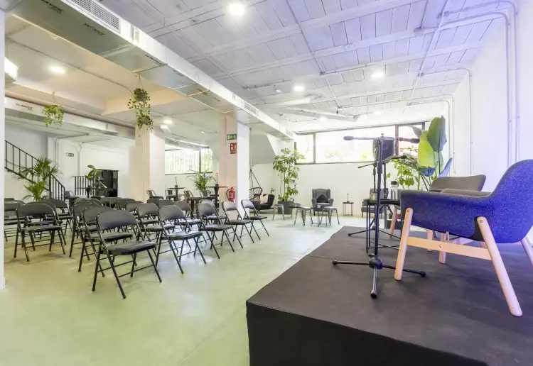 Espacio multiusos, luminoso e industrial