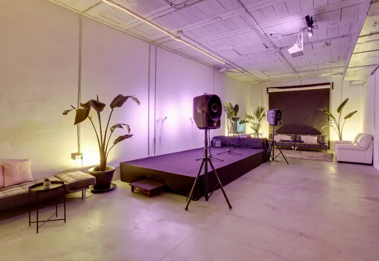 Espacio multiusos, luminoso e industrial
