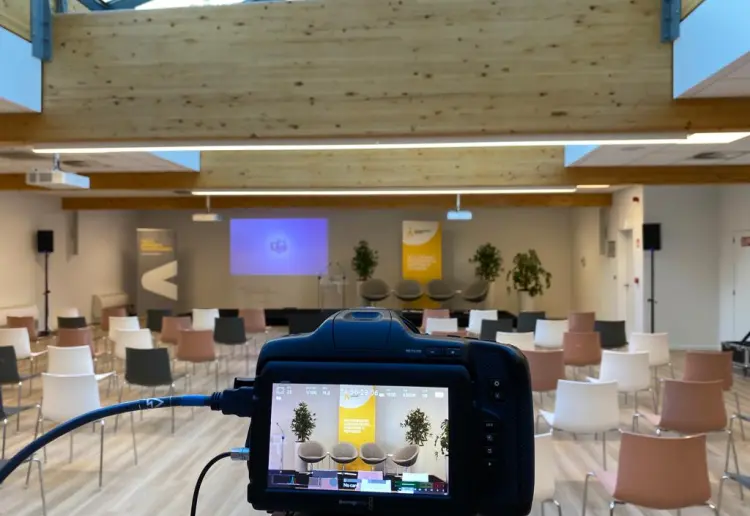 Newly renovated venue is at the doorstep of the EU Institutions. It has a multipurpose conference hall of 233 m²