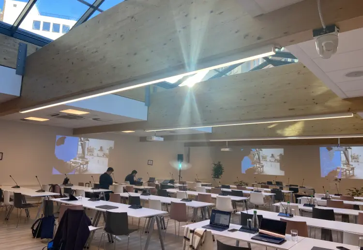 Newly renovated venue is at the doorstep of the EU Institutions. It has a multipurpose conference hall of 233 m²