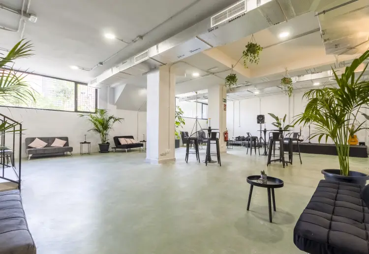 MadBunker es un espacio versátil que se adapta a cualquier visión creativa