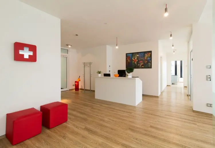 Helle und ruhige Räumlichkeiten mit schönem Ausblick ab 185 € pro Tag!