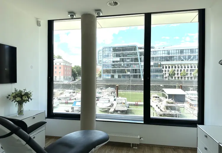 Helle und ruhige Räumlichkeiten mit schönem Ausblick ab 185 € pro Tag!