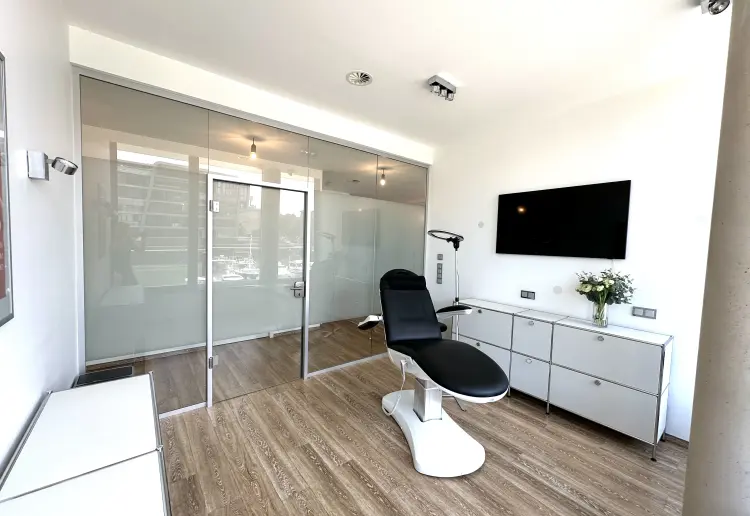 Helle und ruhige Räumlichkeiten mit schönem Ausblick ab 185 € pro Tag!
