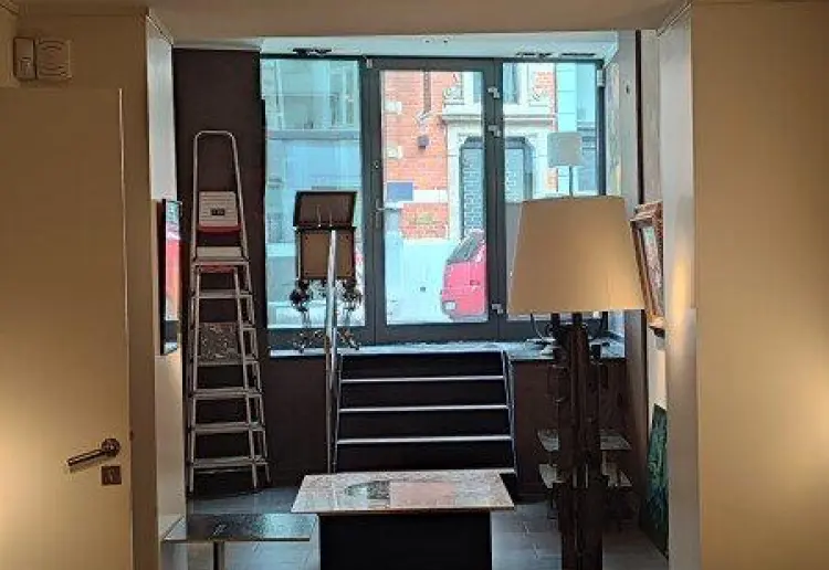 Boutique éphémère avec grande vitrine au sablon au cœur de Bruxelles