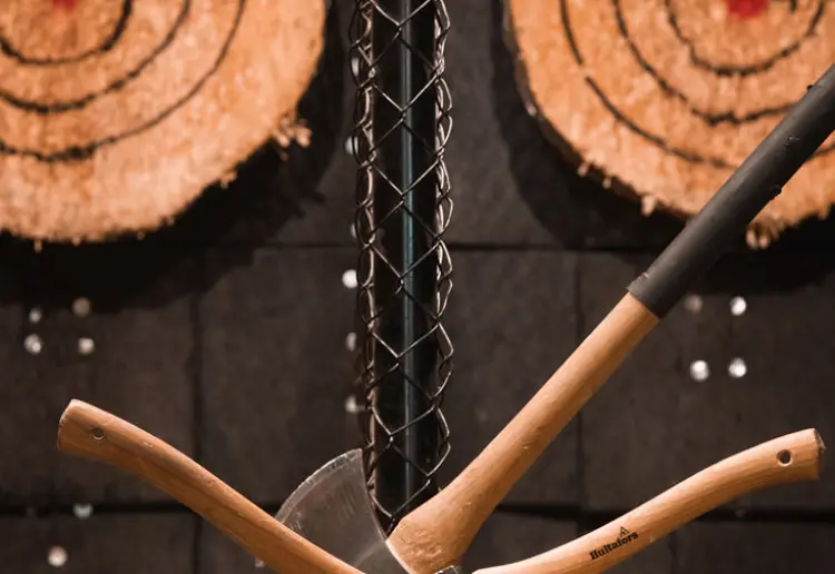 Unique forest-themed axe-throwing venue in Berlin-Mitte.