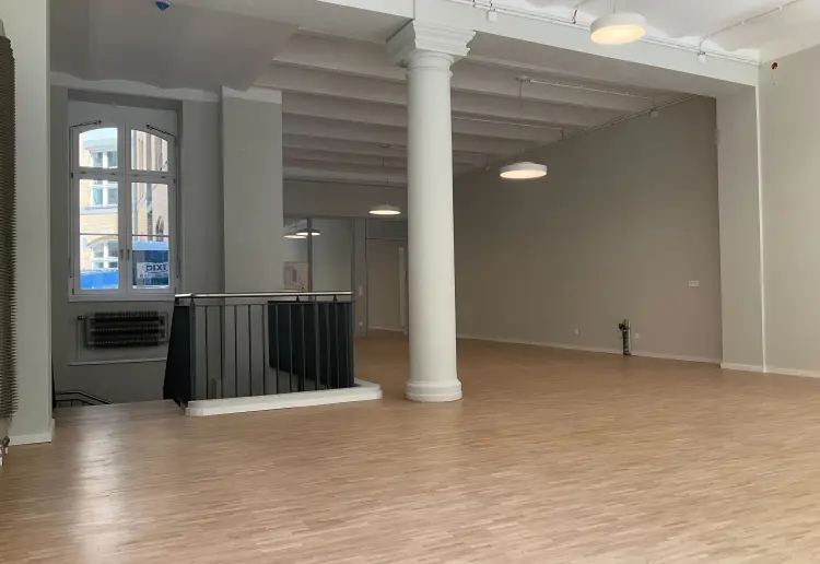 Versatile Space in Berlin Mitte: Your Pop-Up, Event, or Office Hub Awaits!