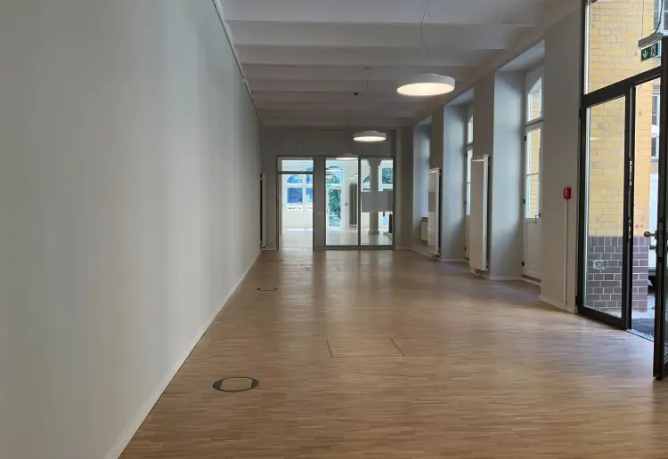 Versatile Space in Berlin Mitte: Your Pop-Up, Event, or Office Hub Awaits!