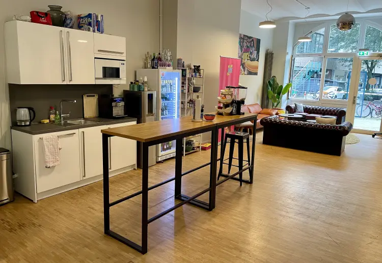Versatile Space in Berlin Mitte: Your Pop-Up, Event, or Office Hub Awaits!