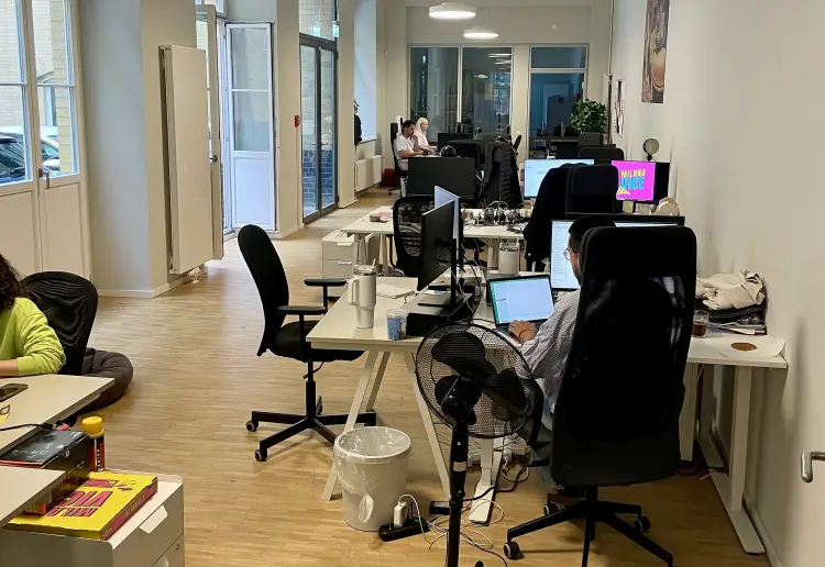 Versatile Space in Berlin Mitte: Your Pop-Up, Event, or Office Hub Awaits!