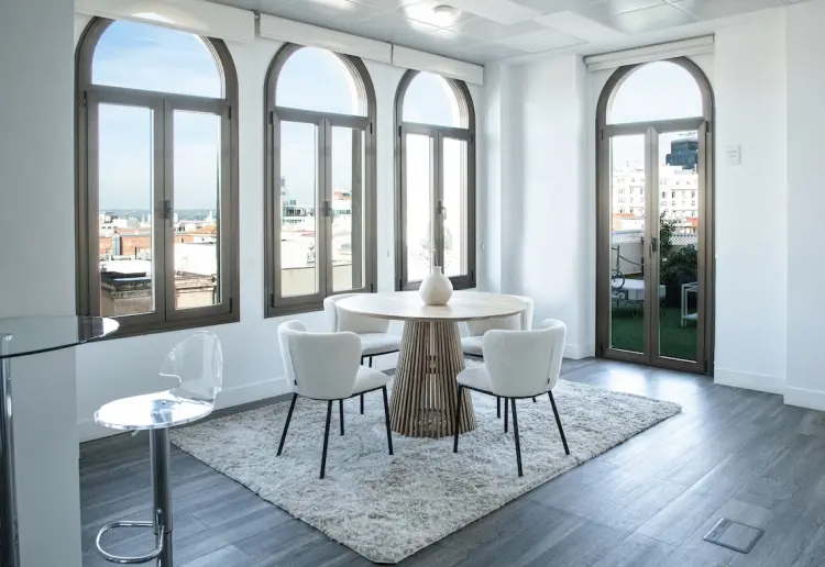 Espacio con vistas en Sol