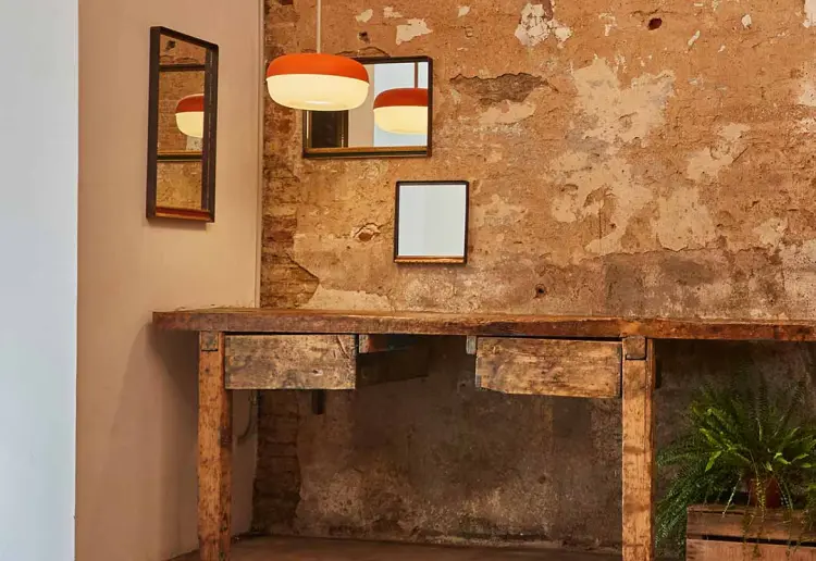 Warehouse with Character and Elegance in the Center of BCN