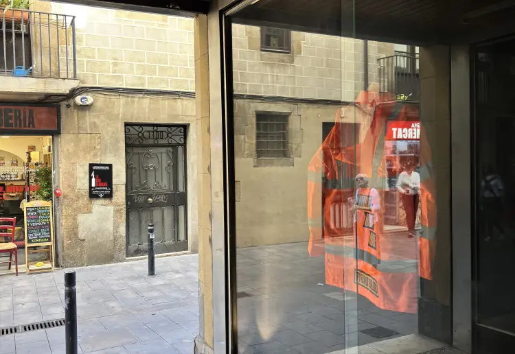 Your pop up space next to Palau de la Música