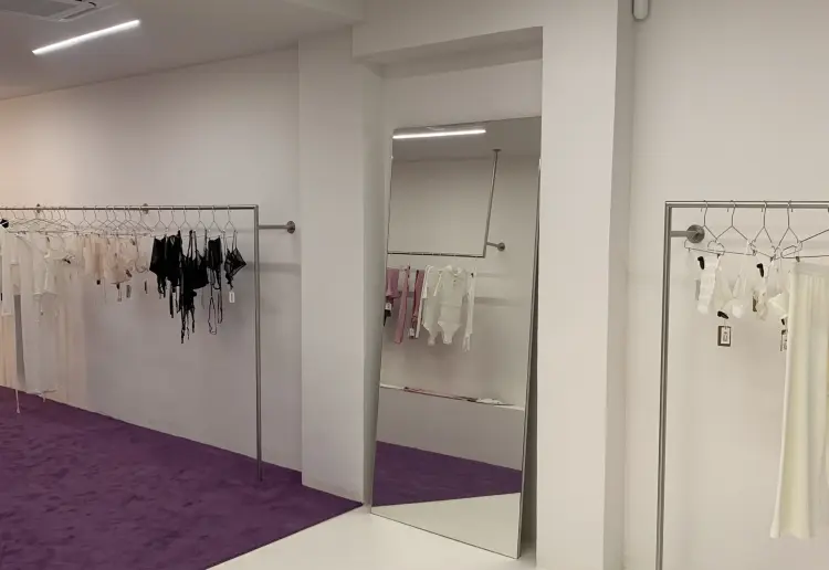 Exclusive contemporary space in El Born’s prime location.
