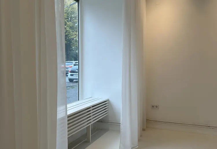 Gallery Store White Space