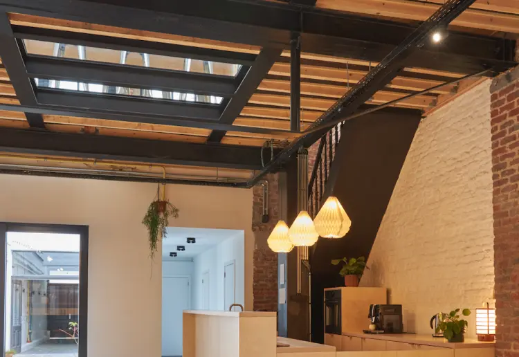 Bright, industrial-style gallery in Brussels