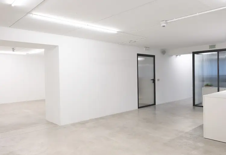 withe cube style exhibition space