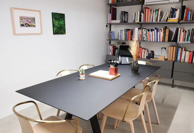 withe cube style exhibition space