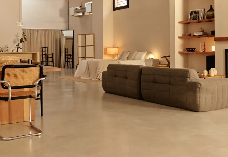 Multifunctional diaphanous warehouse