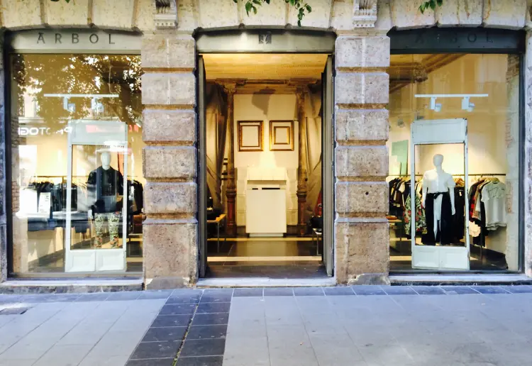 Tienda con encanto para pop up en el centro de Madrid