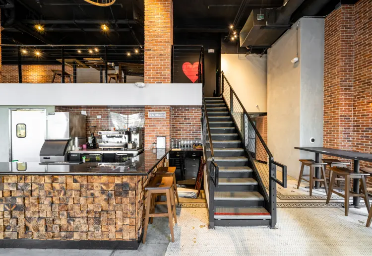Sophisticated 2nd Generation Restaurant Space in Heart of Downtown LA