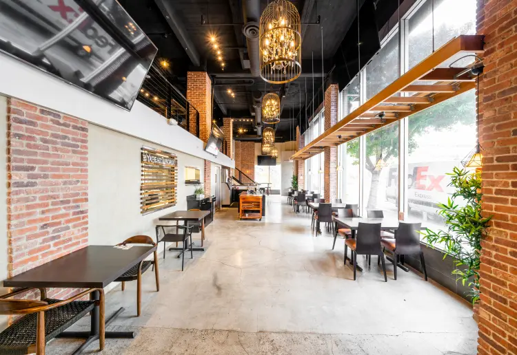 Sophisticated 2nd Generation Restaurant Space in Heart of Downtown LA