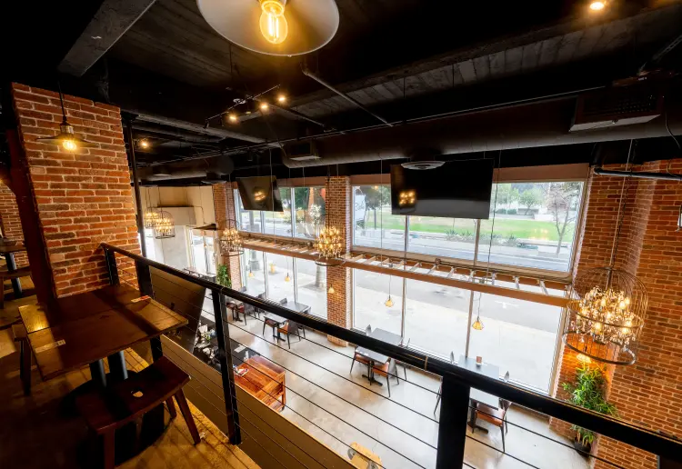 Sophisticated 2nd Generation Restaurant Space in Heart of Downtown LA