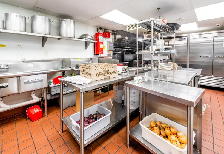 Sophisticated 2nd Generation Restaurant Space in Heart of Downtown LA