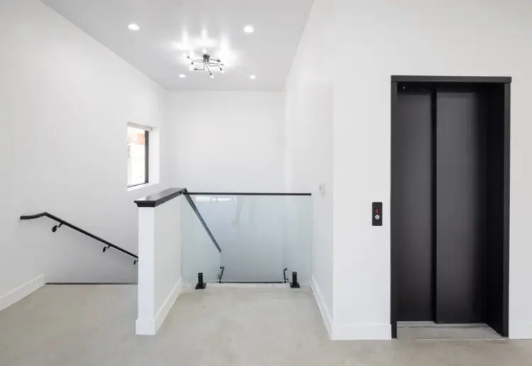 Large Creative Office Space in the heart of Hollywood
