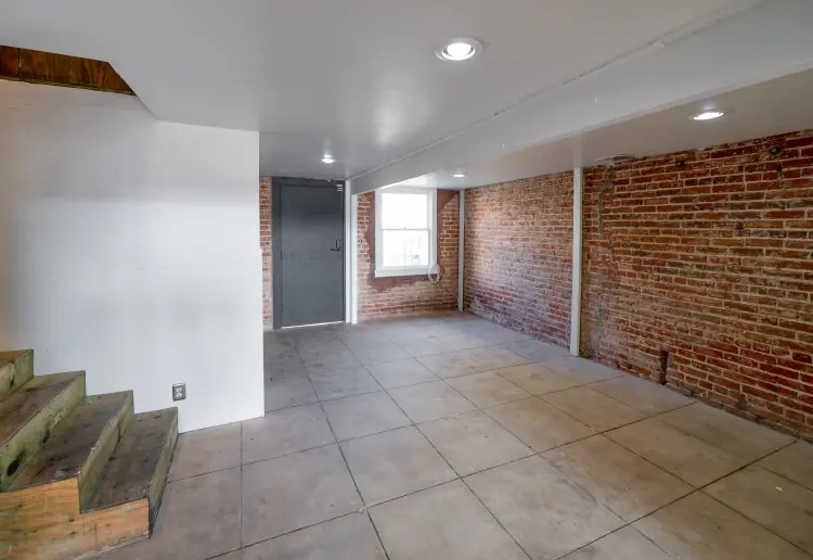 Stunning Retail Space on Iconic Sunset Boulevard