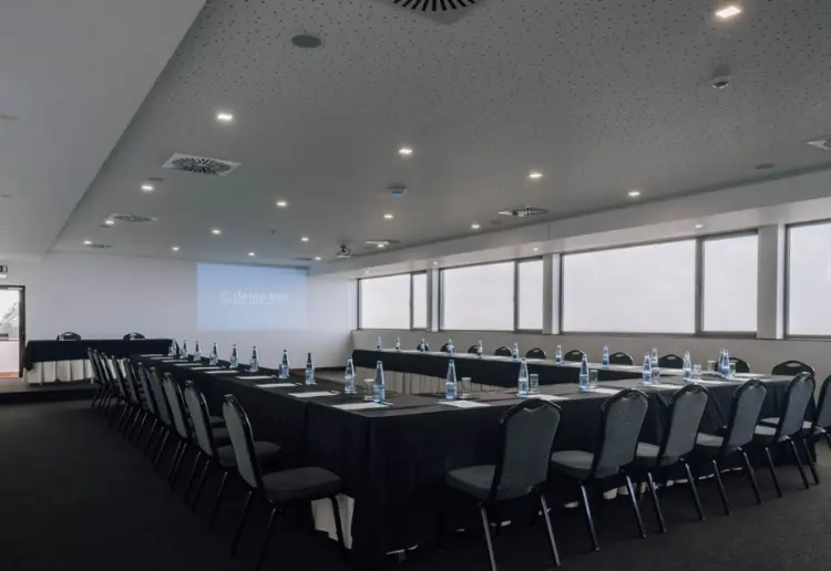 SALA WYNDHAM