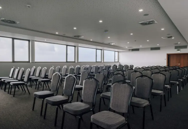 SALA WYNDHAM