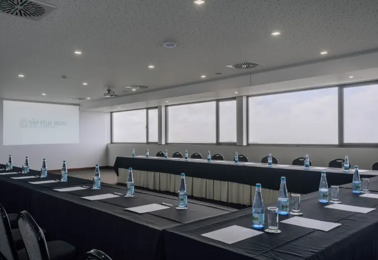 SALA WYNDHAM