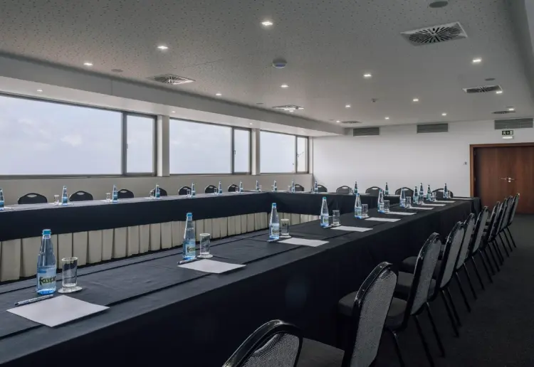 SALA WYNDHAM