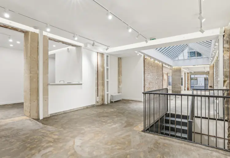 Gallery 23 Sentier An industrial urban decor