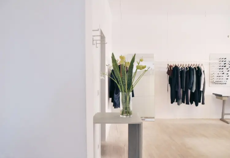 Rent a window on the most important block of Berlin Mitte