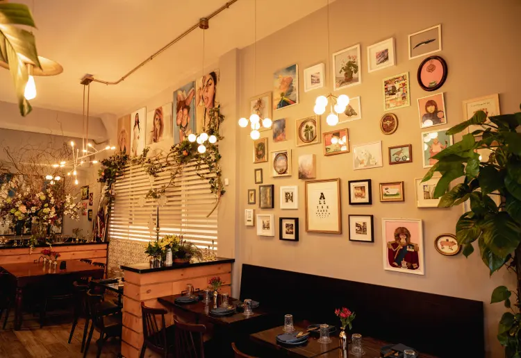 Coffee Shop / Cocktail Cafe UES