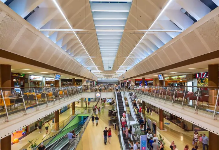Espacio para stand comercial en zona estratégica de Barnasud centro comercial