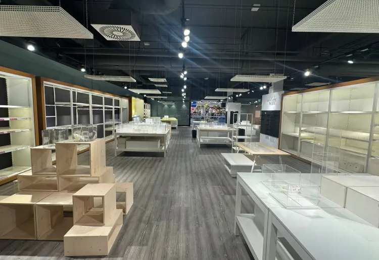 Versatile space at Westfield Shopping City Süd: Maximize your brand exposure