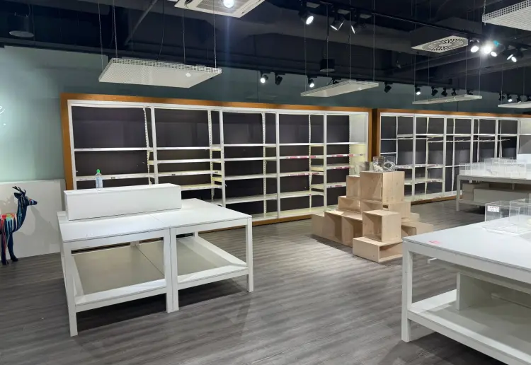 Versatile space at Westfield Shopping City Süd: Maximize your brand exposure