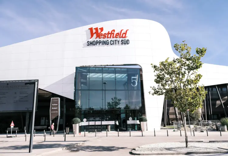 Vielseitiger Raum bei Westfield Shopping City Süd: Maximieren Sie die Präsenz Ihrer Marke