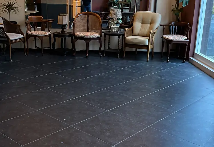 Centrally located meeting space