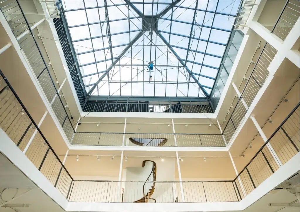 New space available perfect for Paris Fashion Week